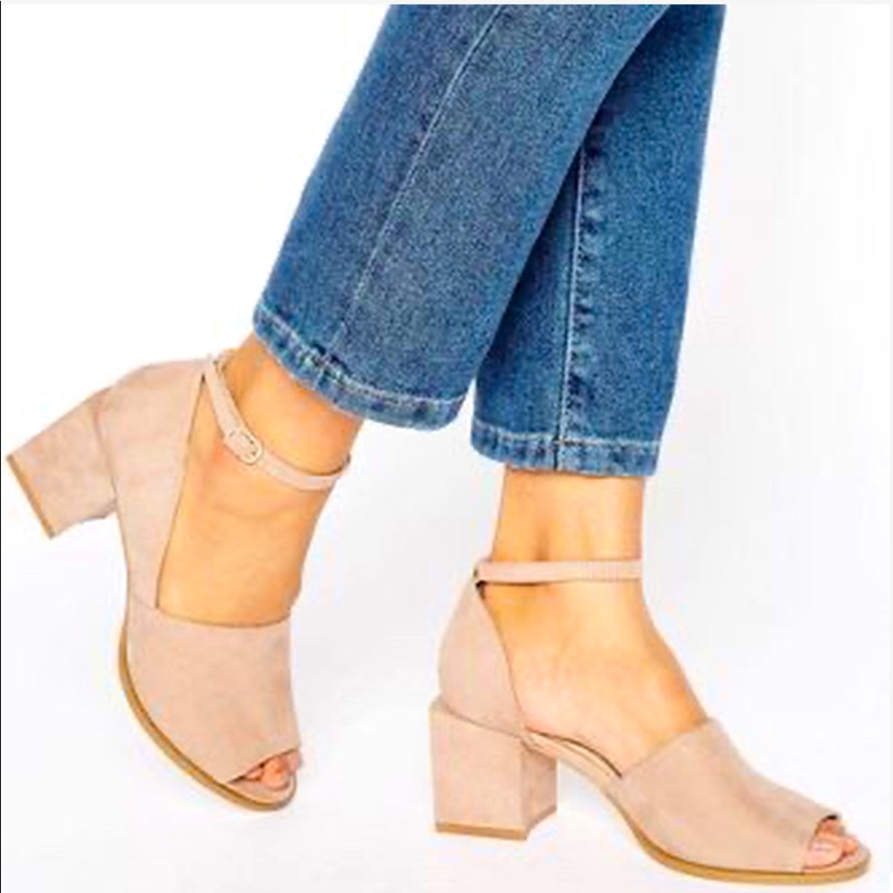 urban outfitters Bessie Suede heel